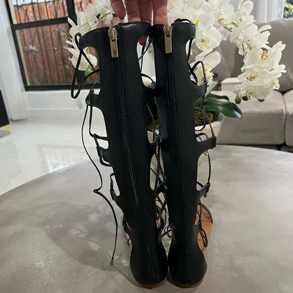 Aldo Gladiator Black Sandals, Size 11 - Picture 2 of 4